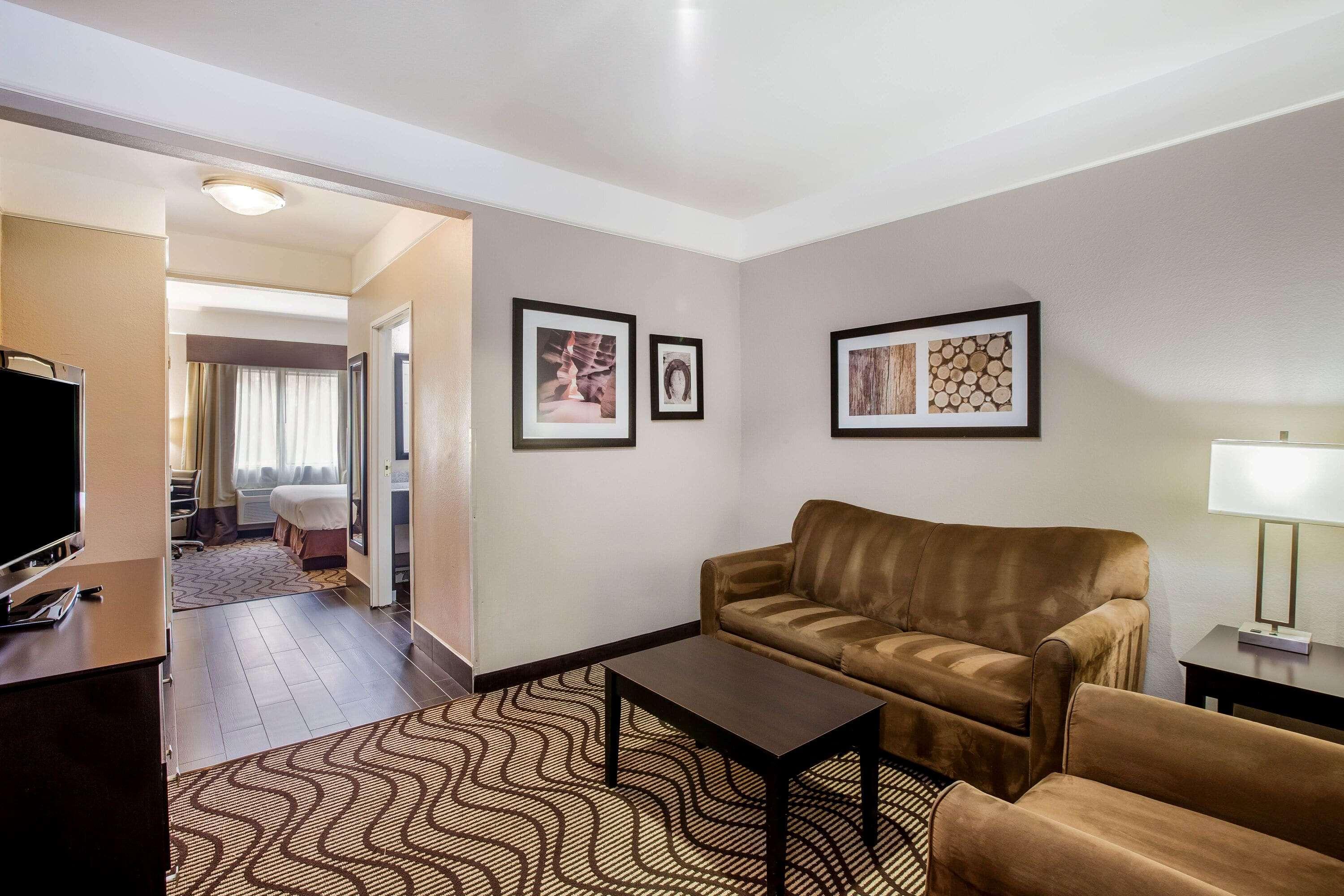 La Quinta By Wyndham Pasadena Hotel Luaran gambar